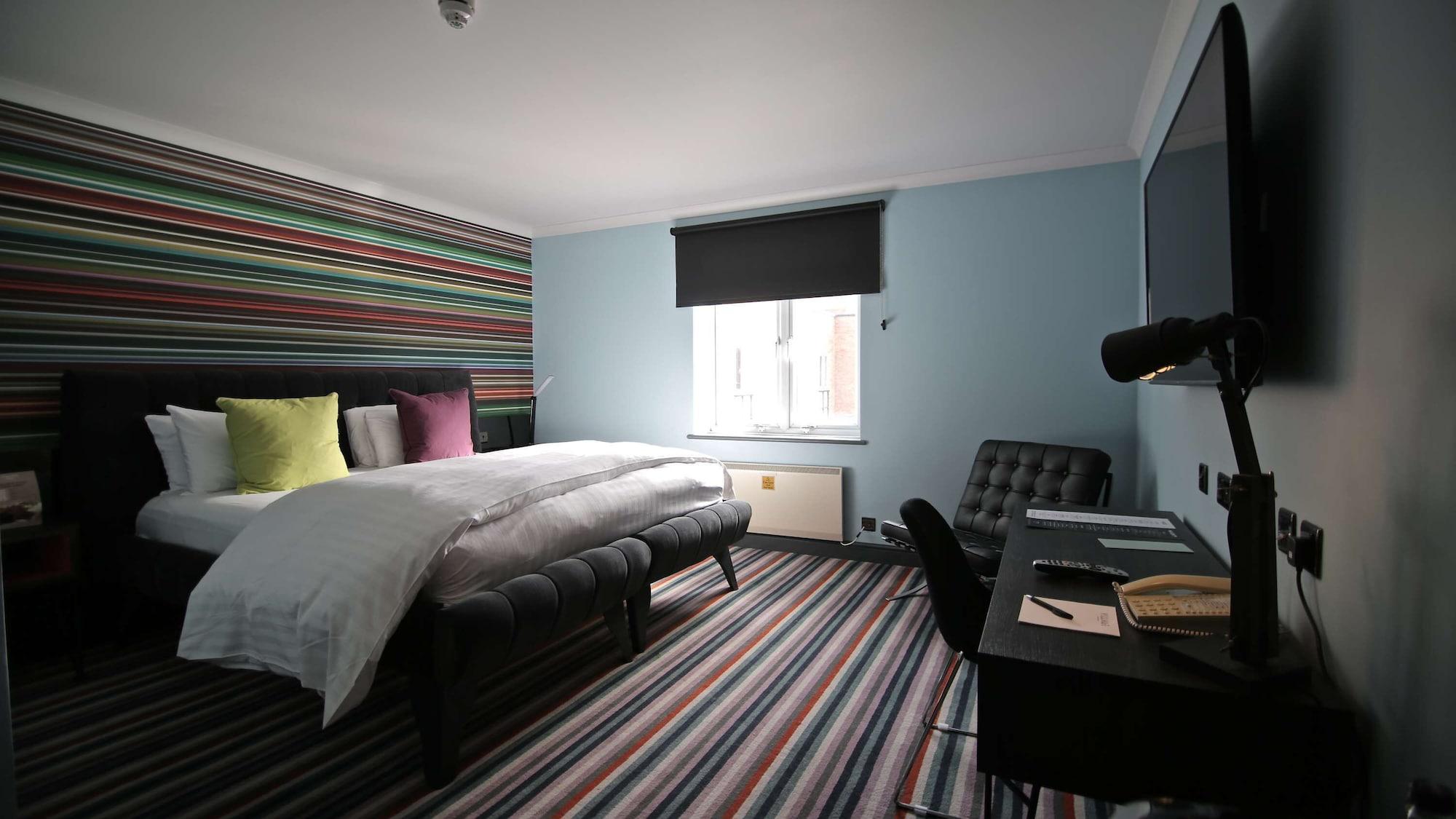 Village Hotel Leeds North Exterior foto